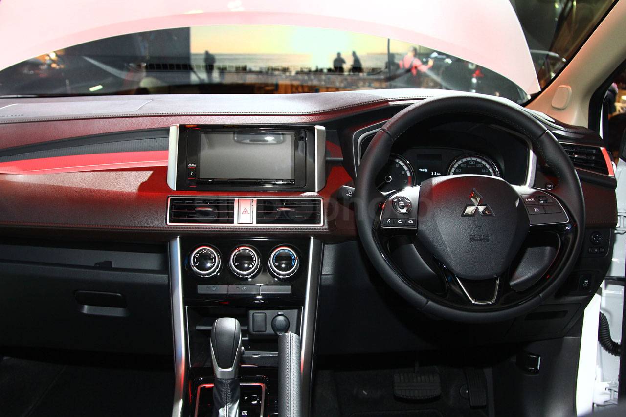 Mitsubishi Luncurkan...