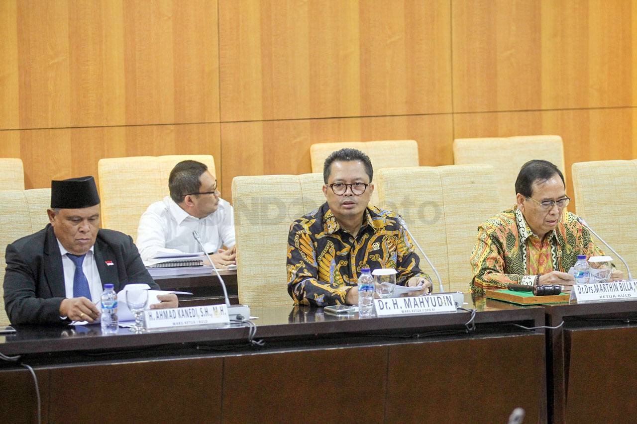 DPD Gelar Rapat Konsultasi...