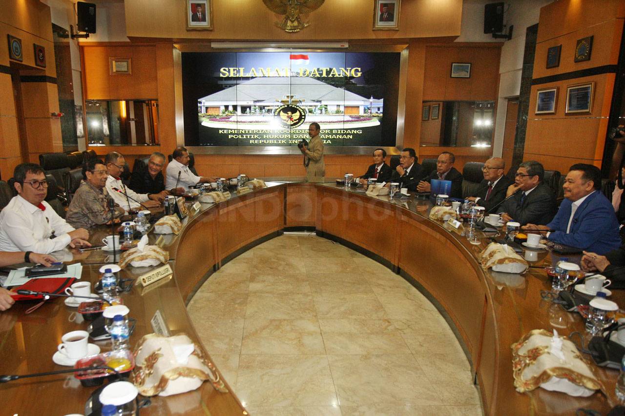 Menkopolhukam Mahfud...