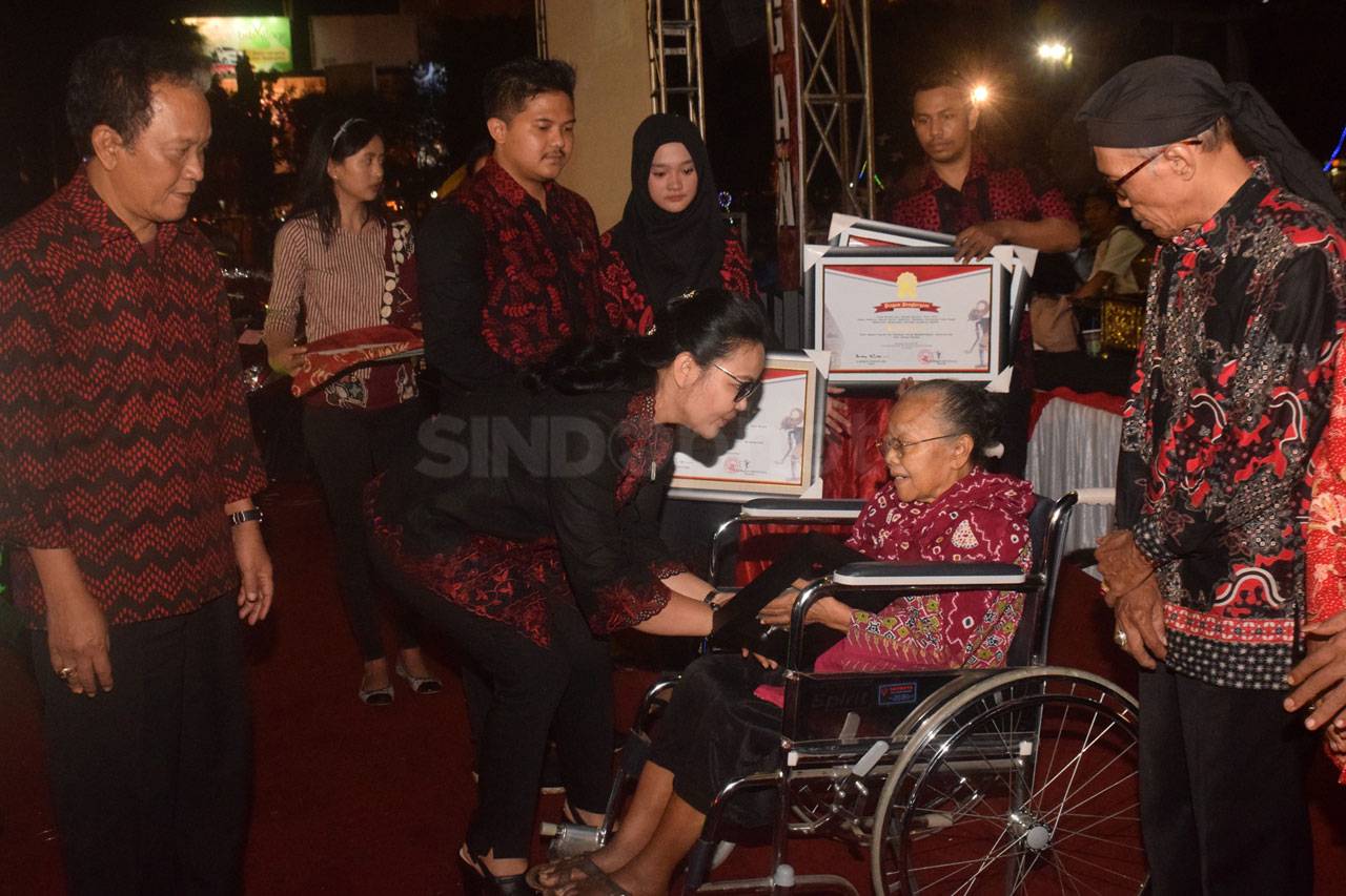 Hari Wayang Nasional,...