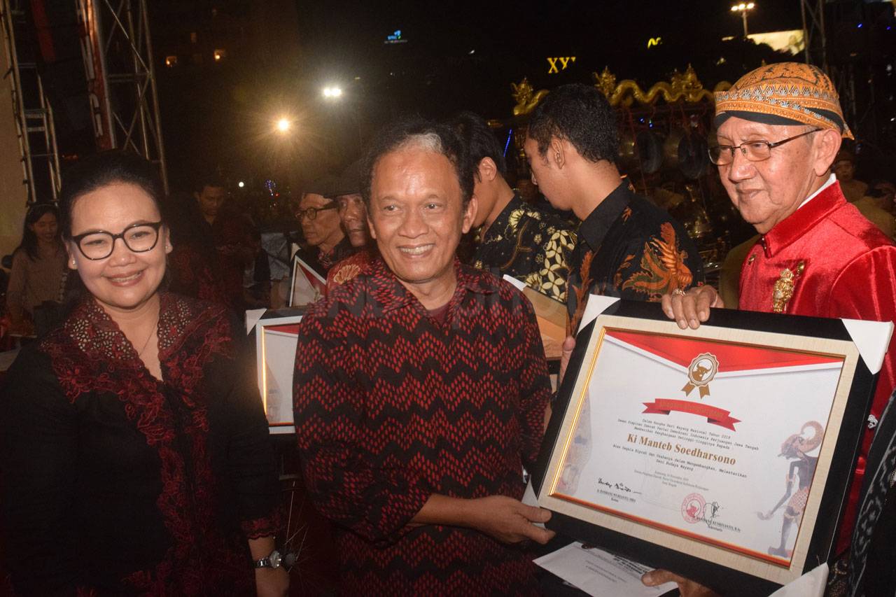 Hari Wayang Nasional,...