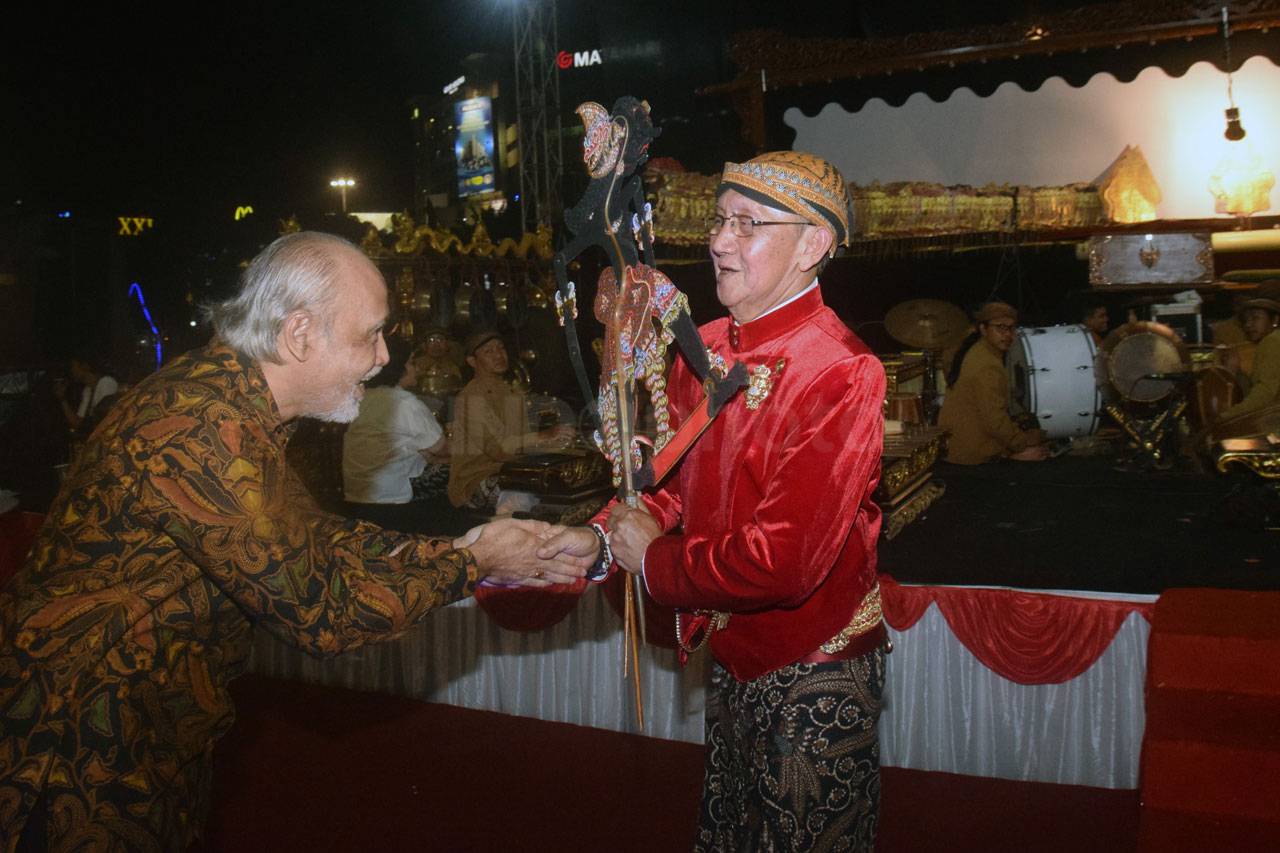 Hari Wayang Nasional,...