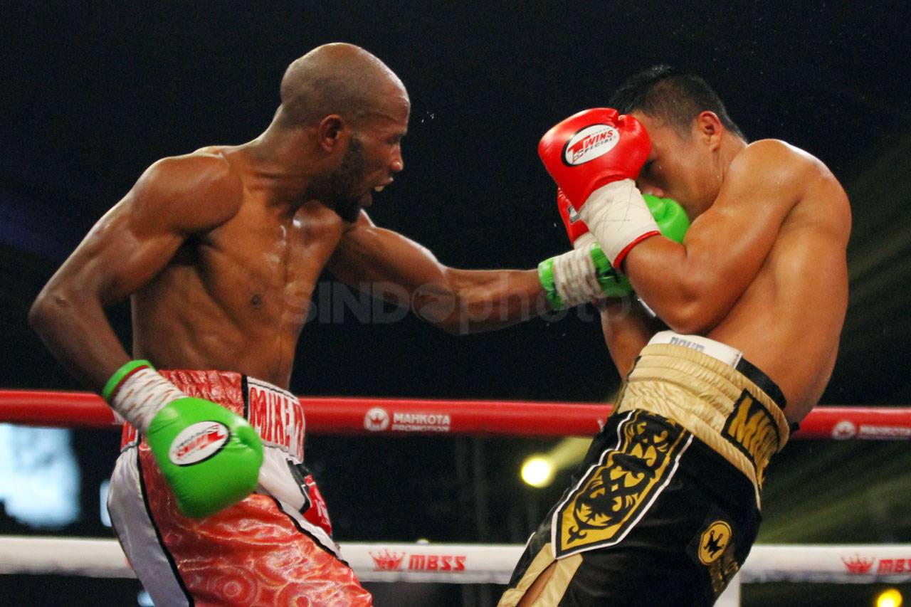 Daud Yordan Menang TKO...