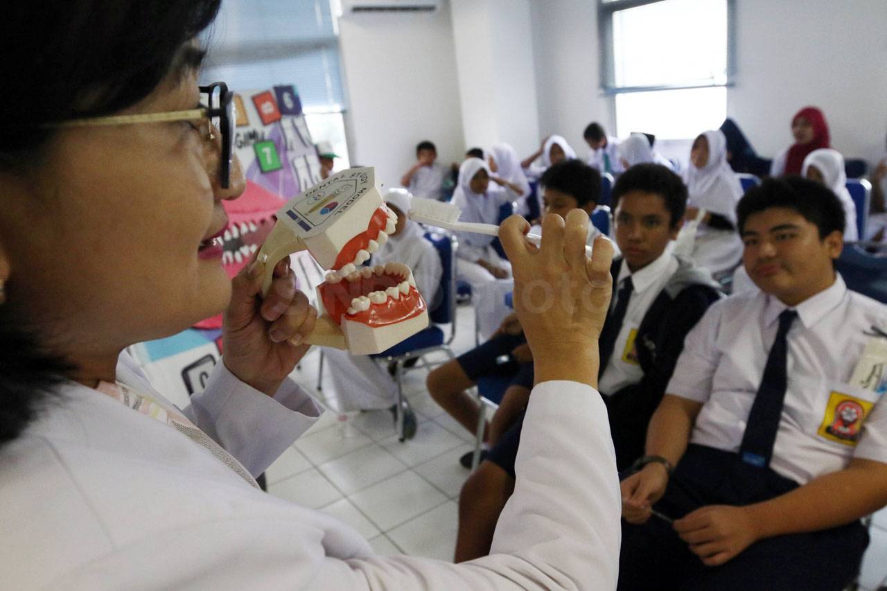 FKG Prof Dr Moestopo...