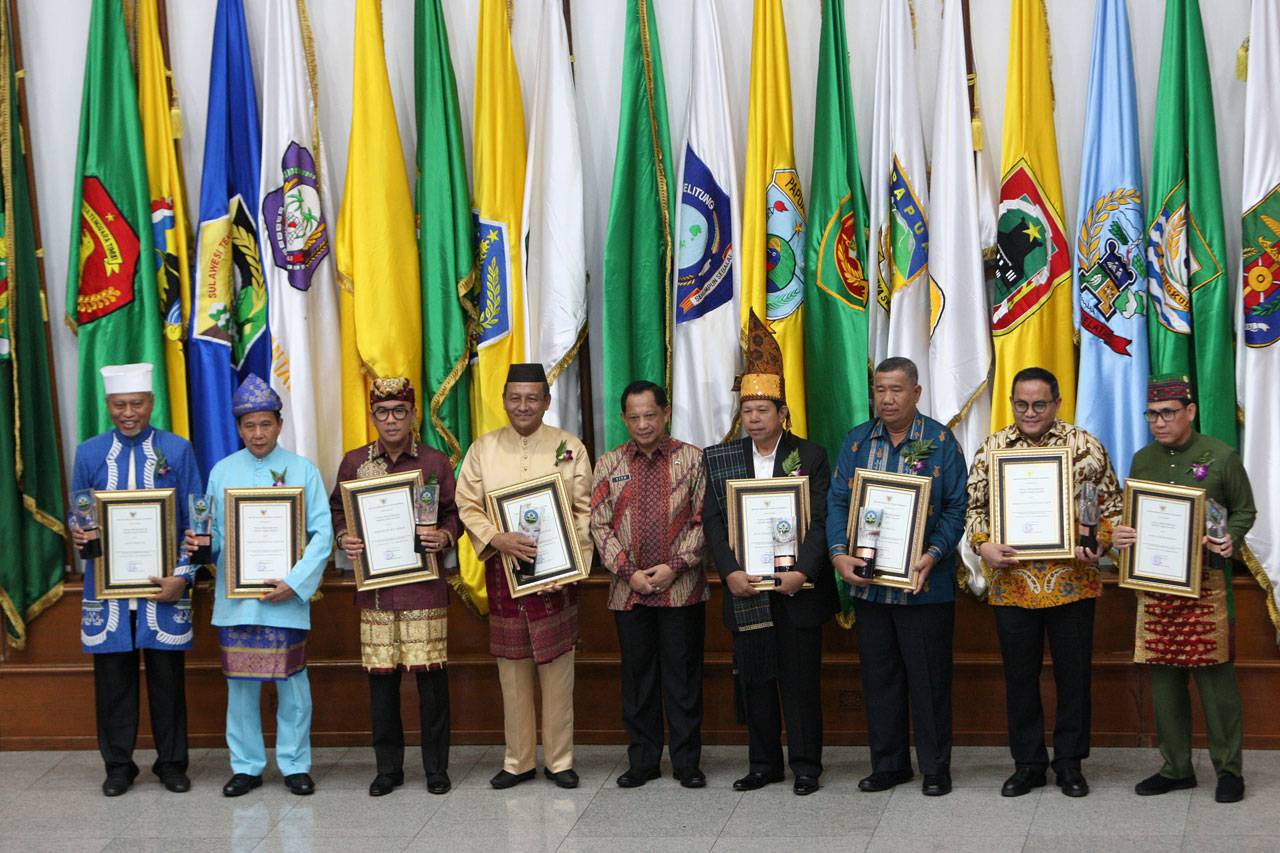 177 Kabupaten/Kota dan...