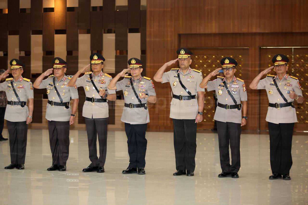 Kapolri Lantik Sejumlah...
