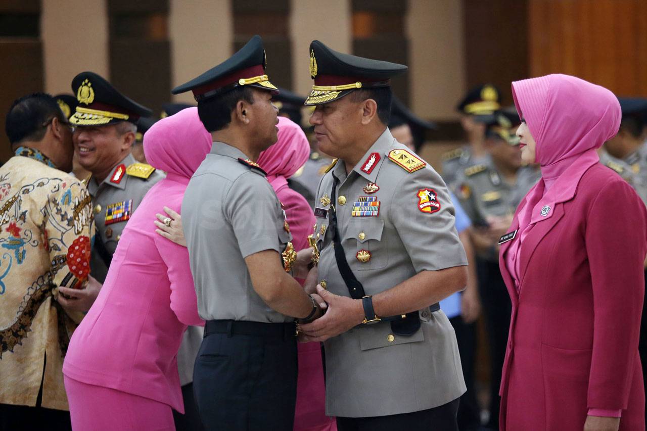 Kapolri Lantik Sejumlah...