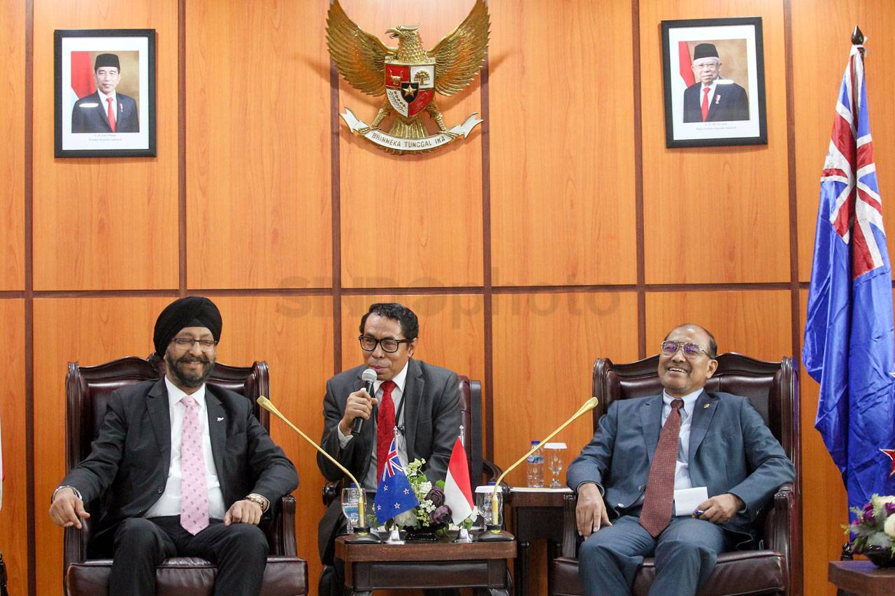 DPD RI Terima Kunjungan...