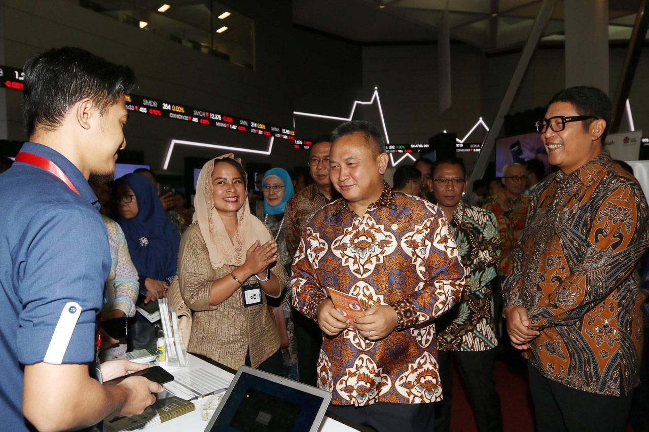 MNC Sekuritas Raih Penghargaan...