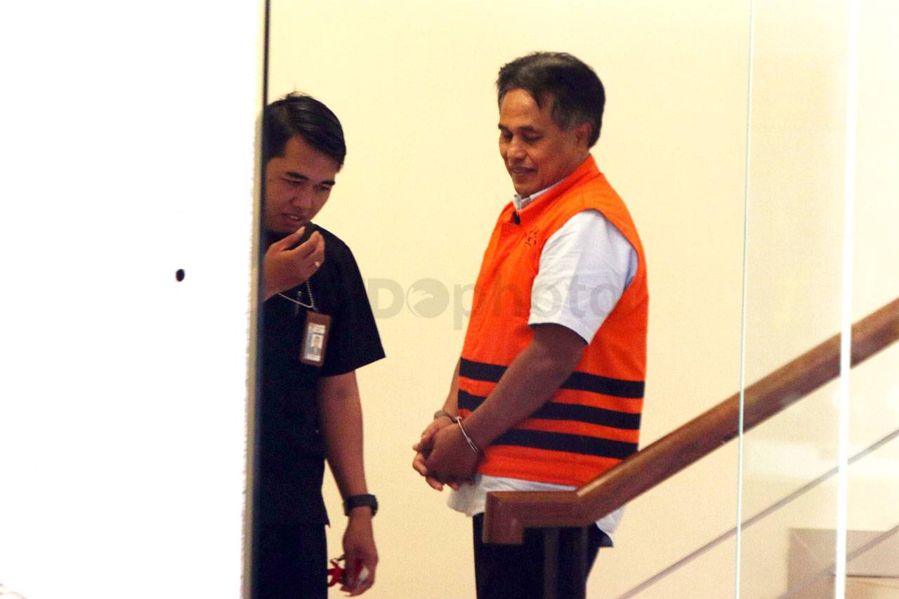 KPK Lanjutkan Pemeriksaan...