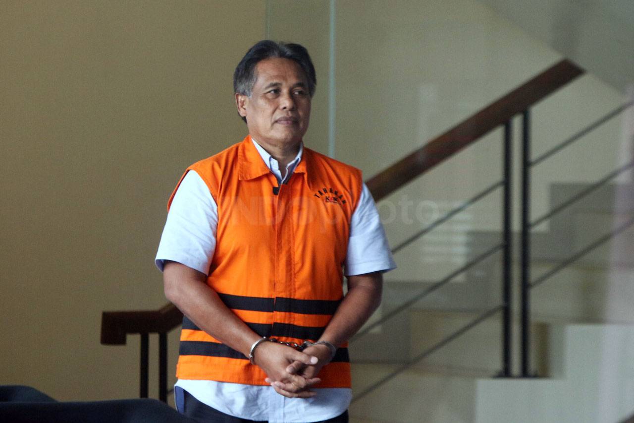 KPK Lanjutkan Pemeriksaan...