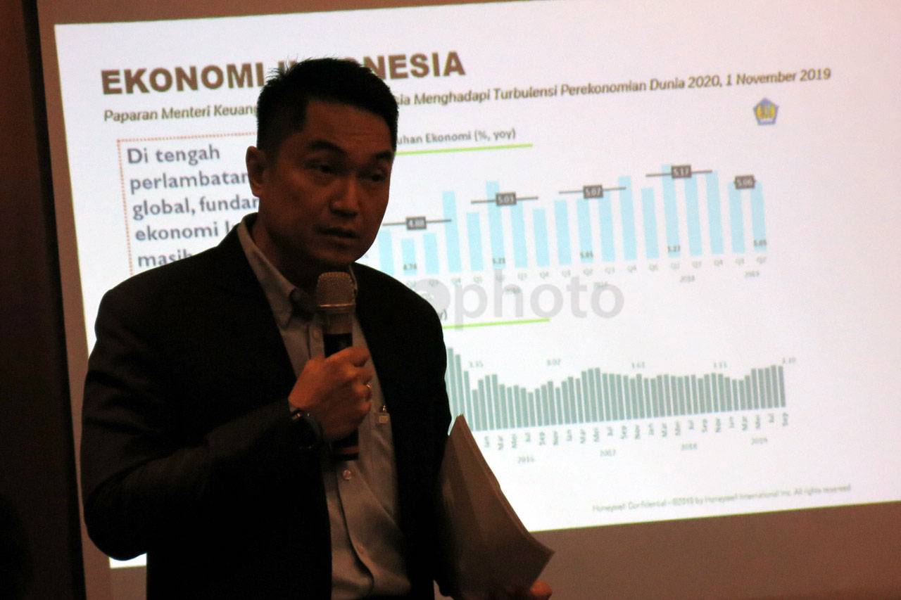 Pertumbuhan Industri...