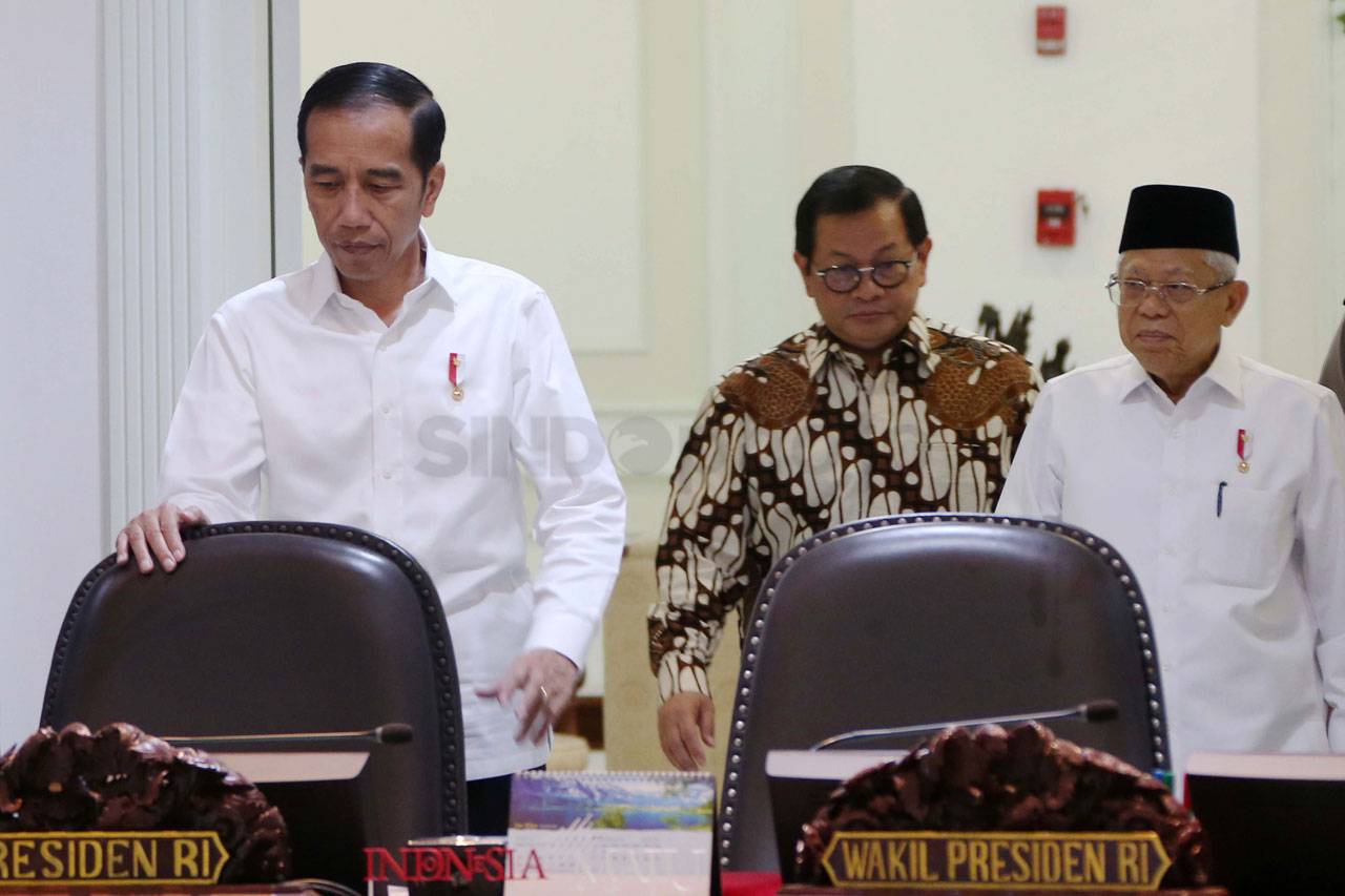Presiden Jokowi Pimpin...