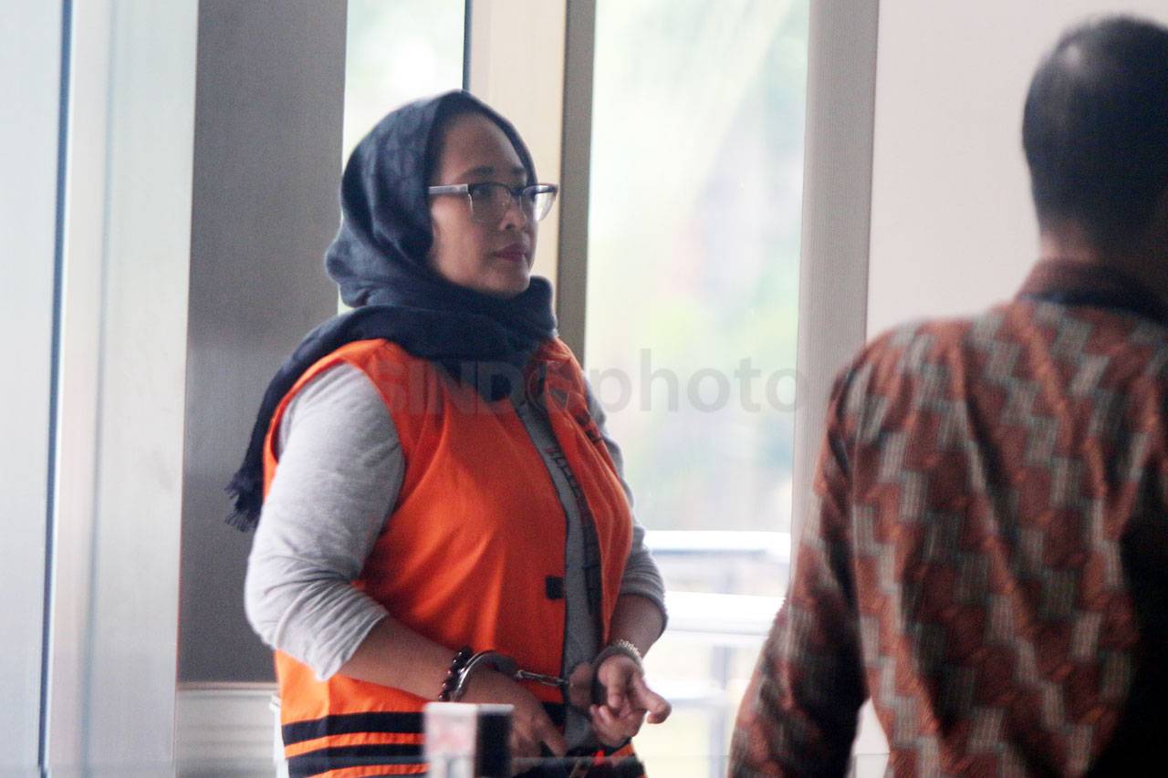 KPK Periksa Orang Kepercayaan...