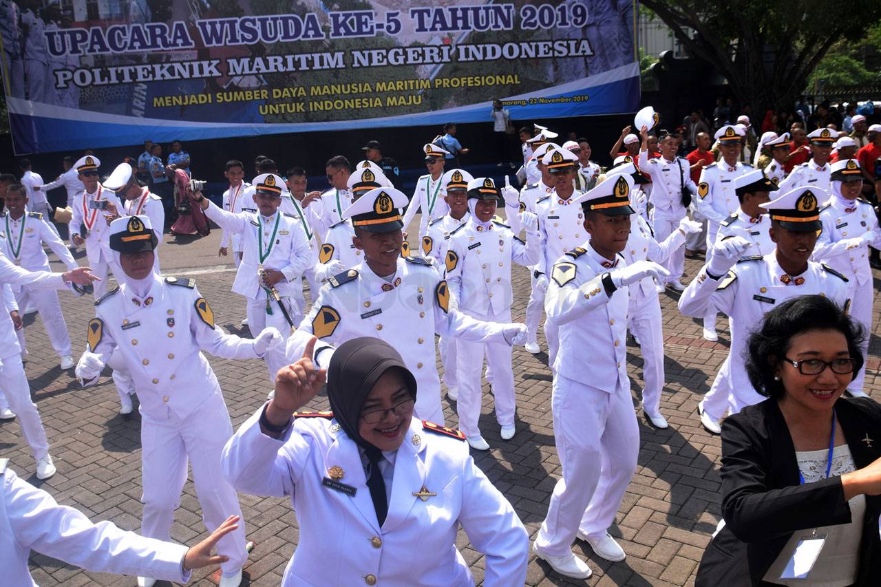Atraksi Beladiri dan...