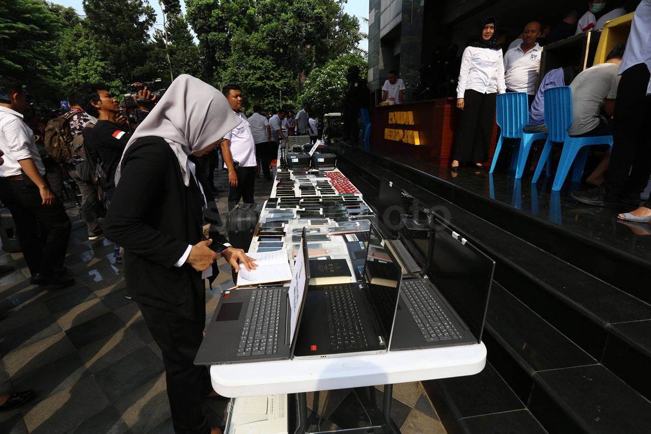 Polri Ungkap Kasus Penipuan...