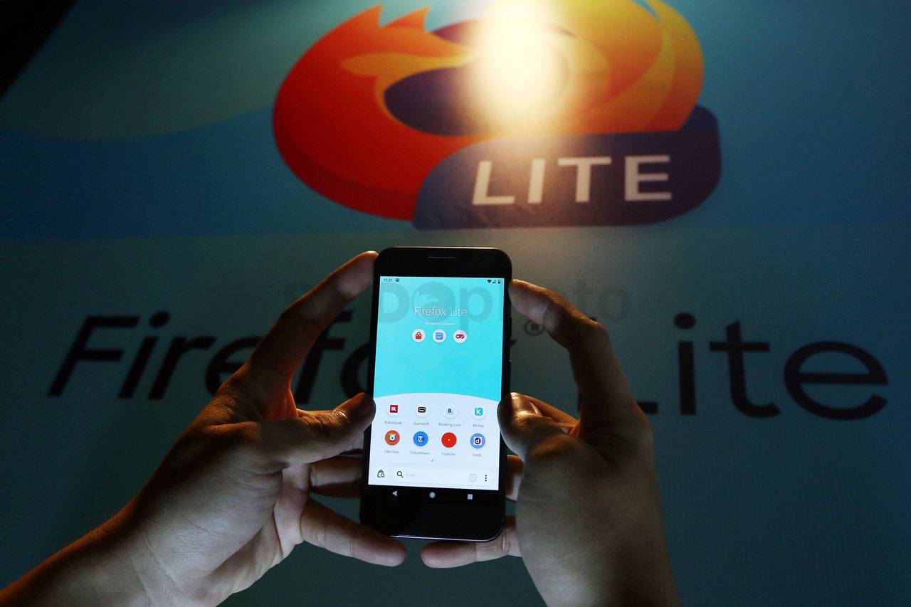 Peluncuran Mozilla Firefox...