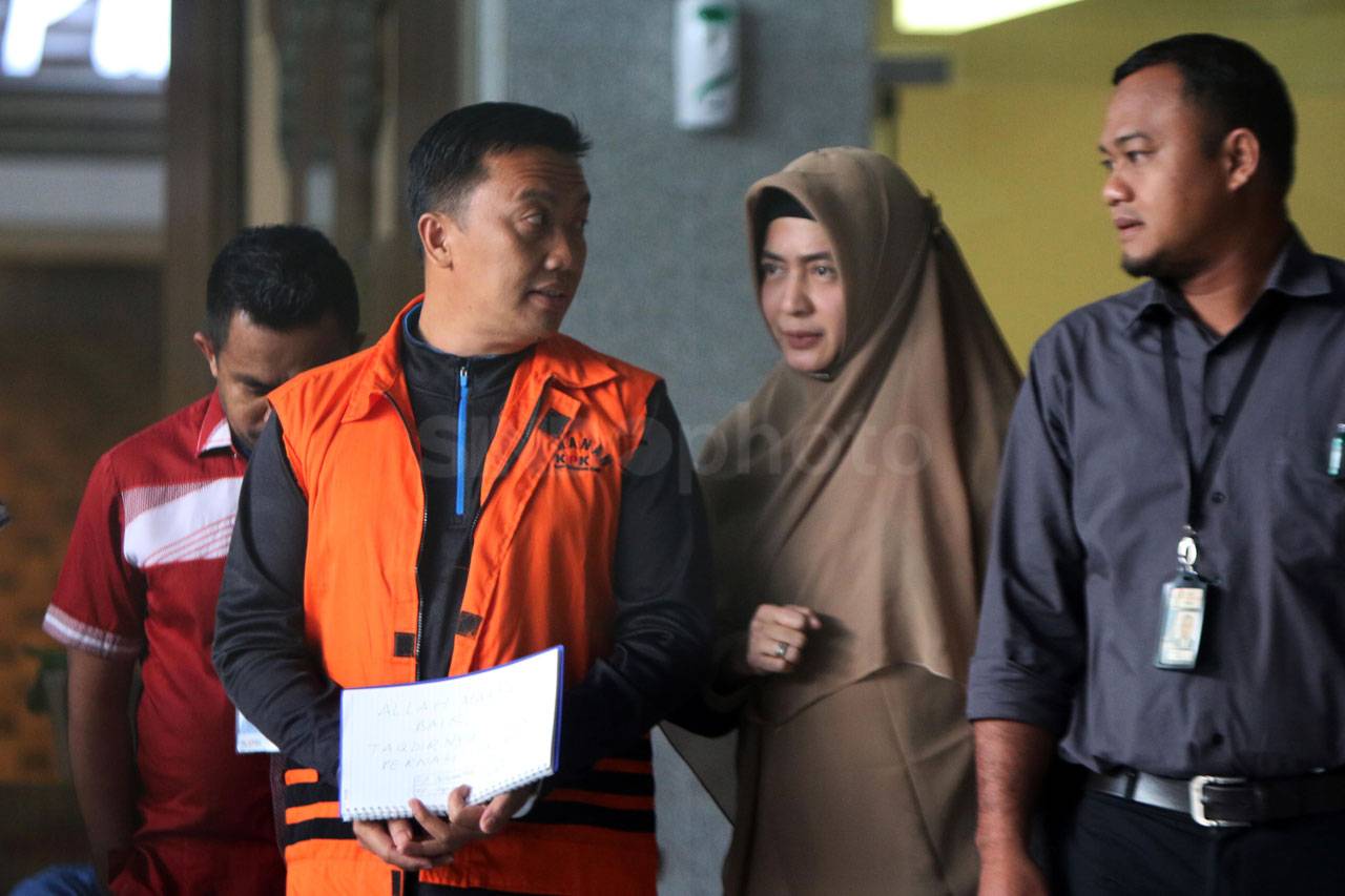 KPK Lanjutkan Pemeriksaan...