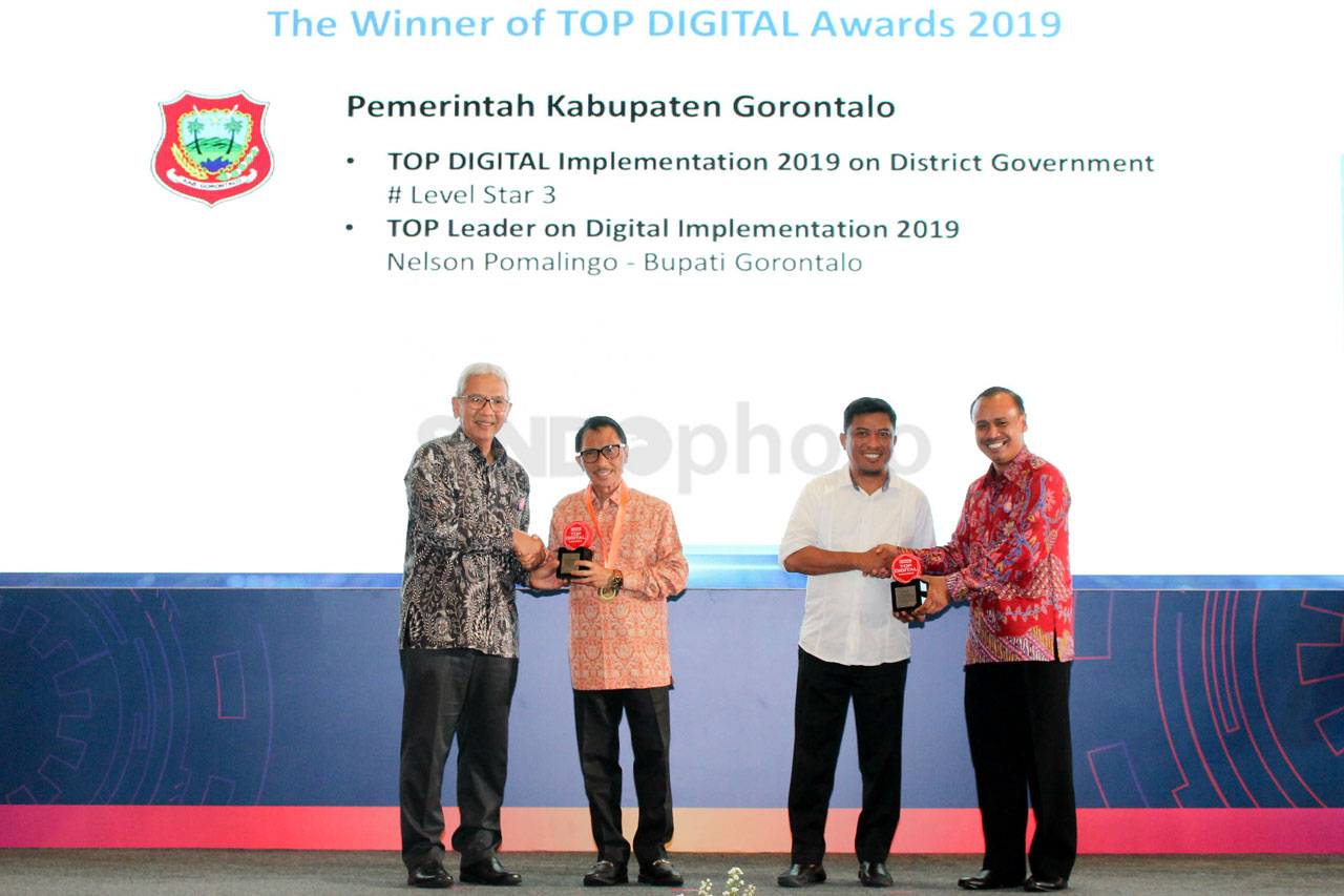 Sejumlah Kepala Daerah...