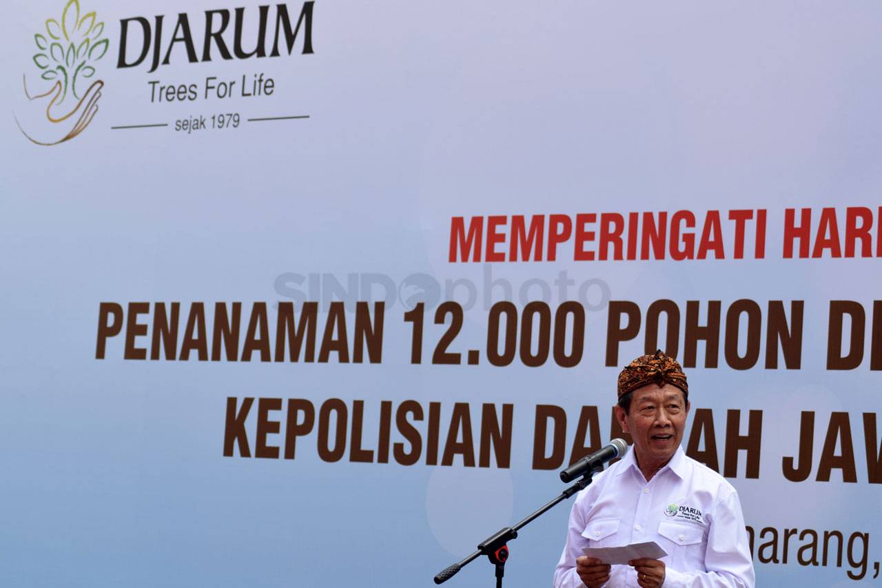 Hari Pohon Sedunia,...