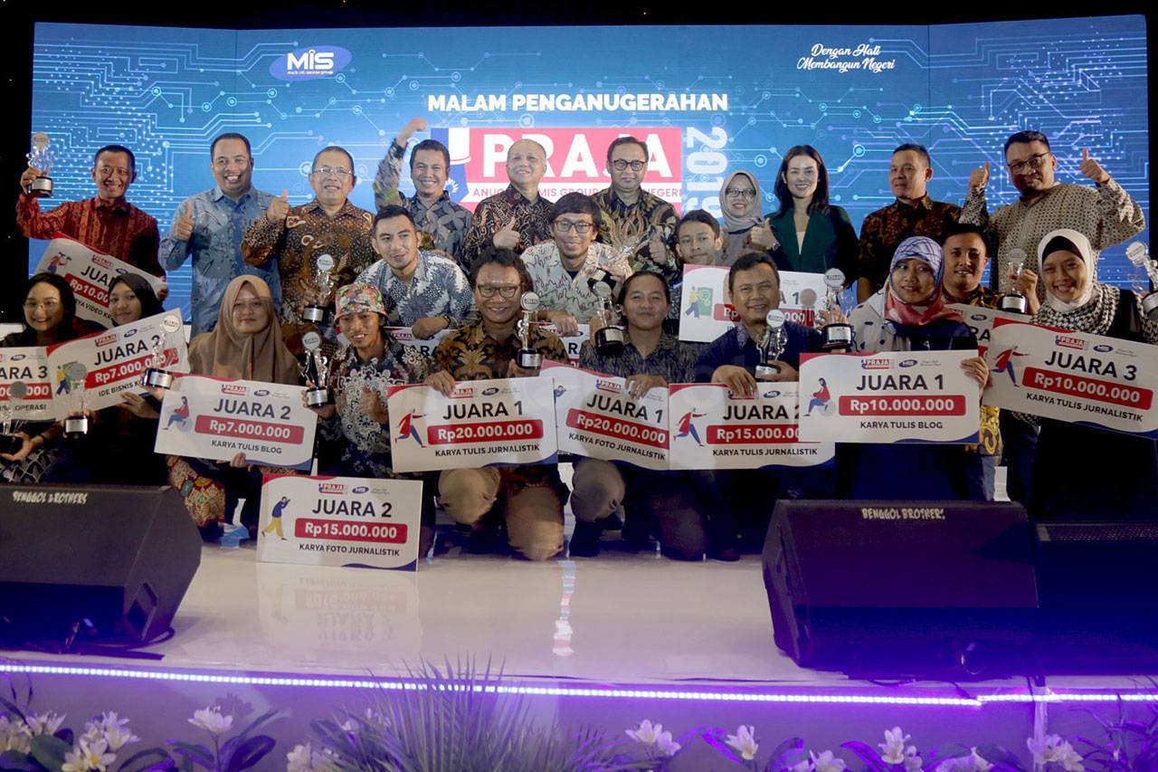 Bangun Koperasi Digital,...