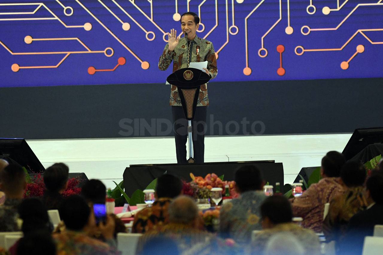 Presiden Jokowi Hadiri...