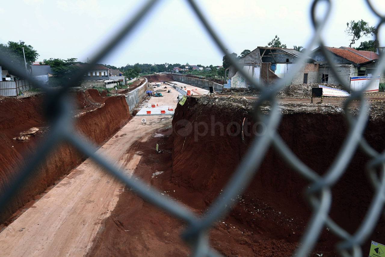 Proyek Tol Serpong-Cinere...