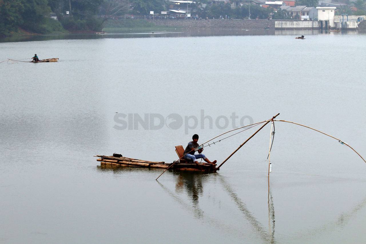 Mencari Ikan dengan...
