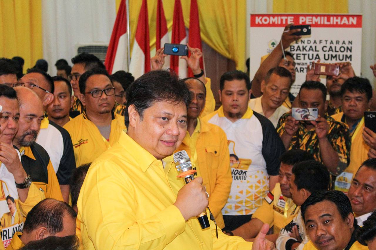 Airlangga Hartarto Kembalikan...