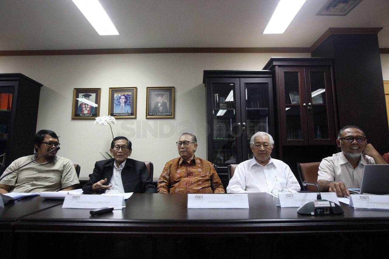 Bani Mampang Berikan...