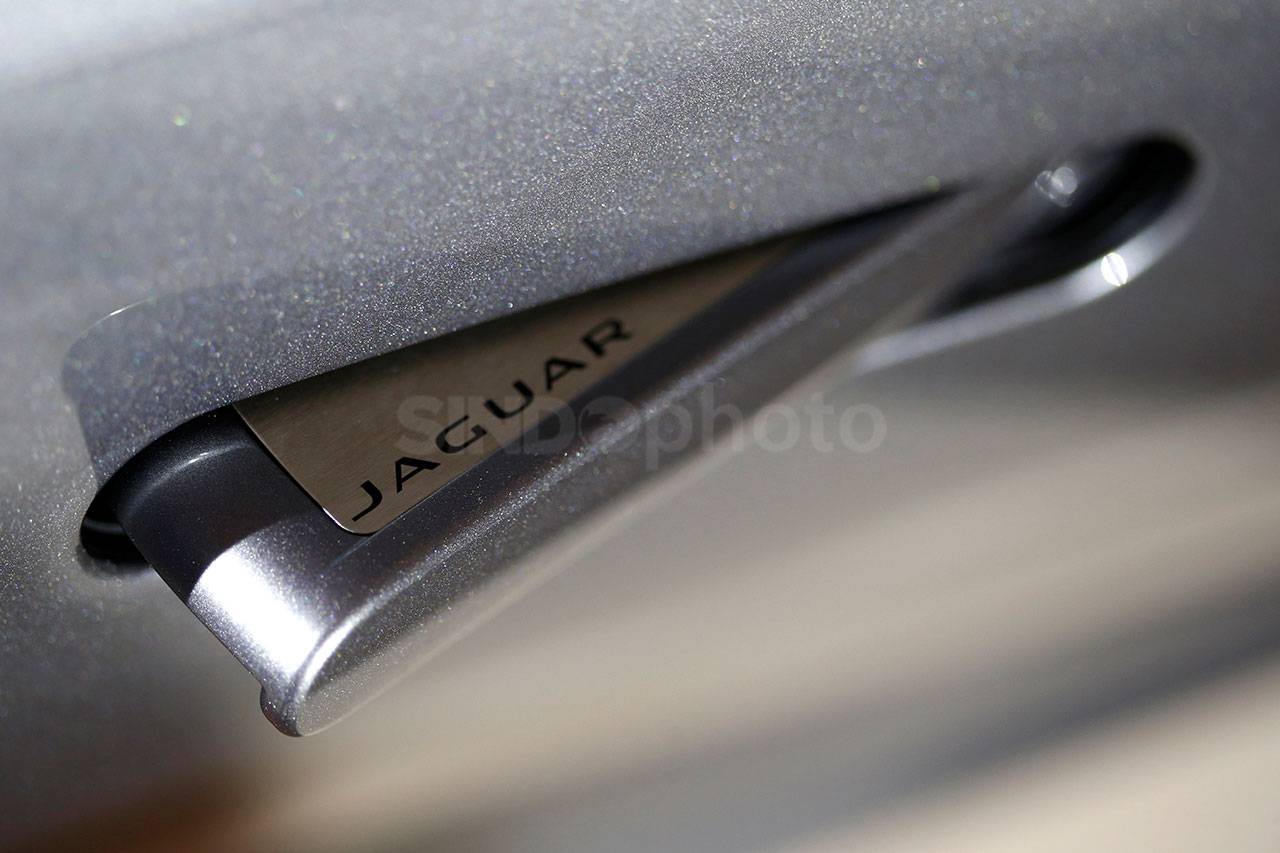 Model Terbaru Jaguar...