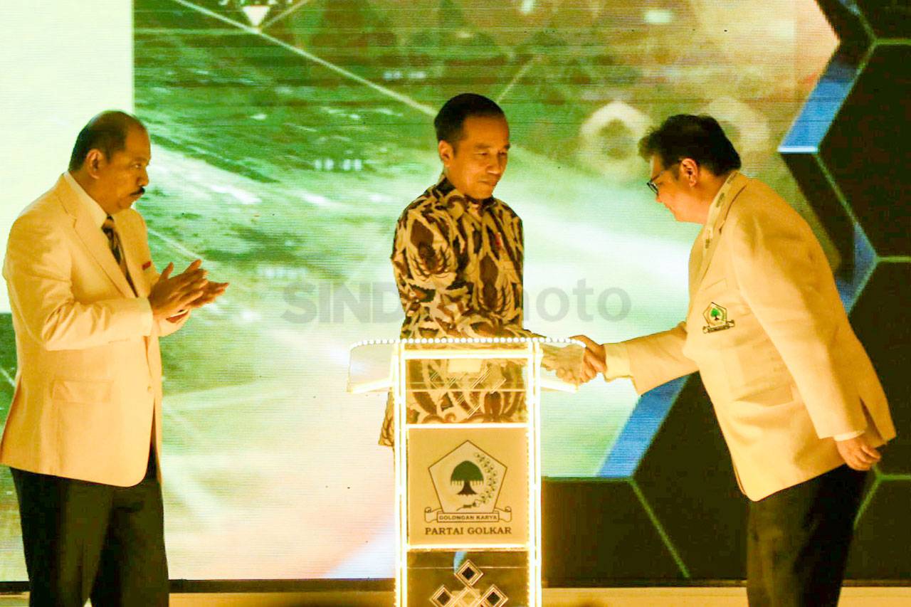 Presiden Jokowi Buka...