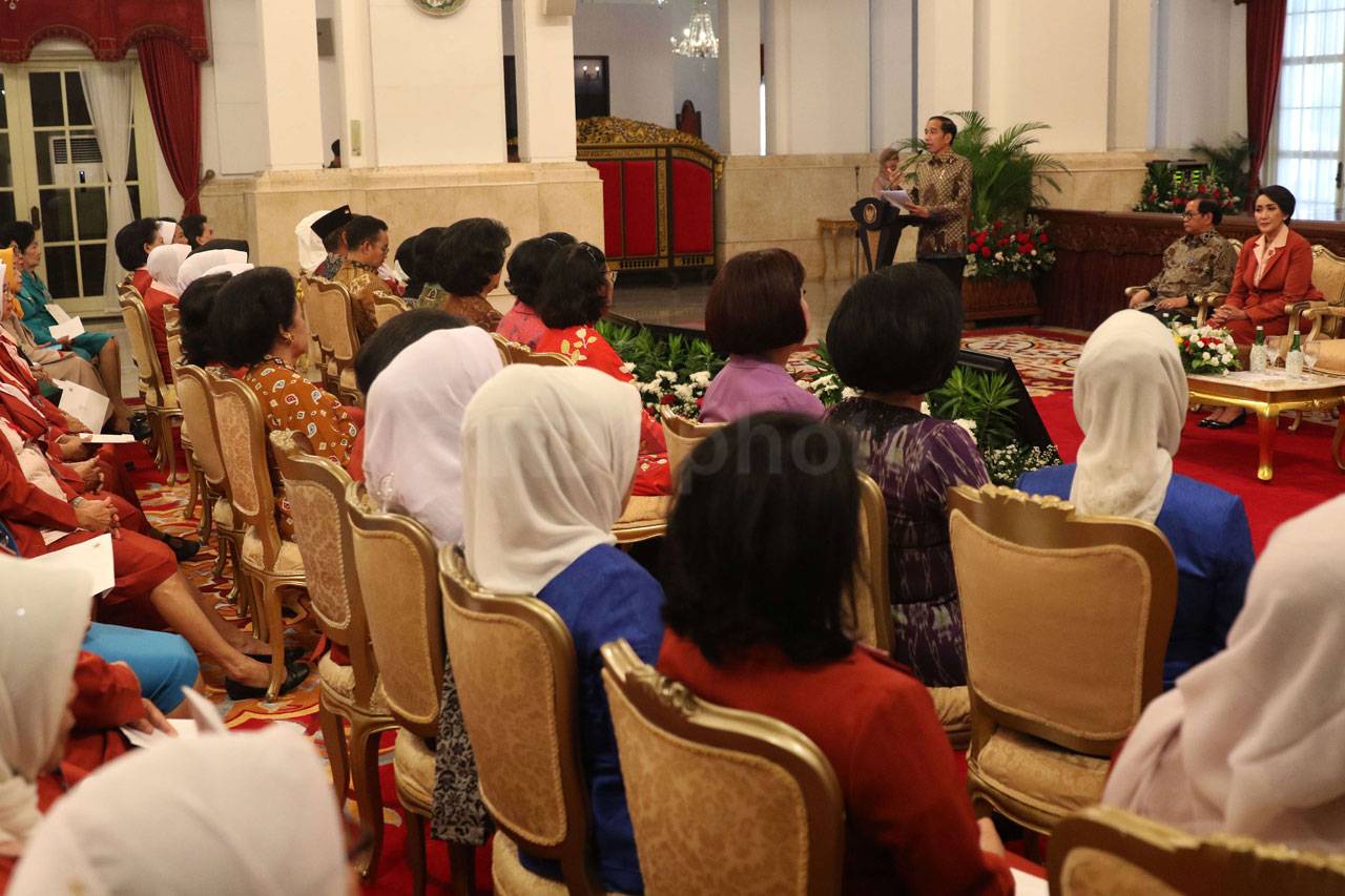 Presiden Jokowi Buka...