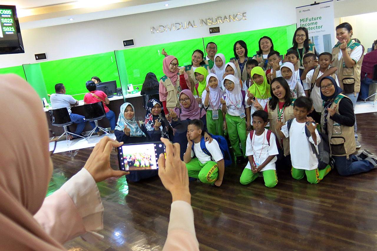 50 Pelajar SD Junika...