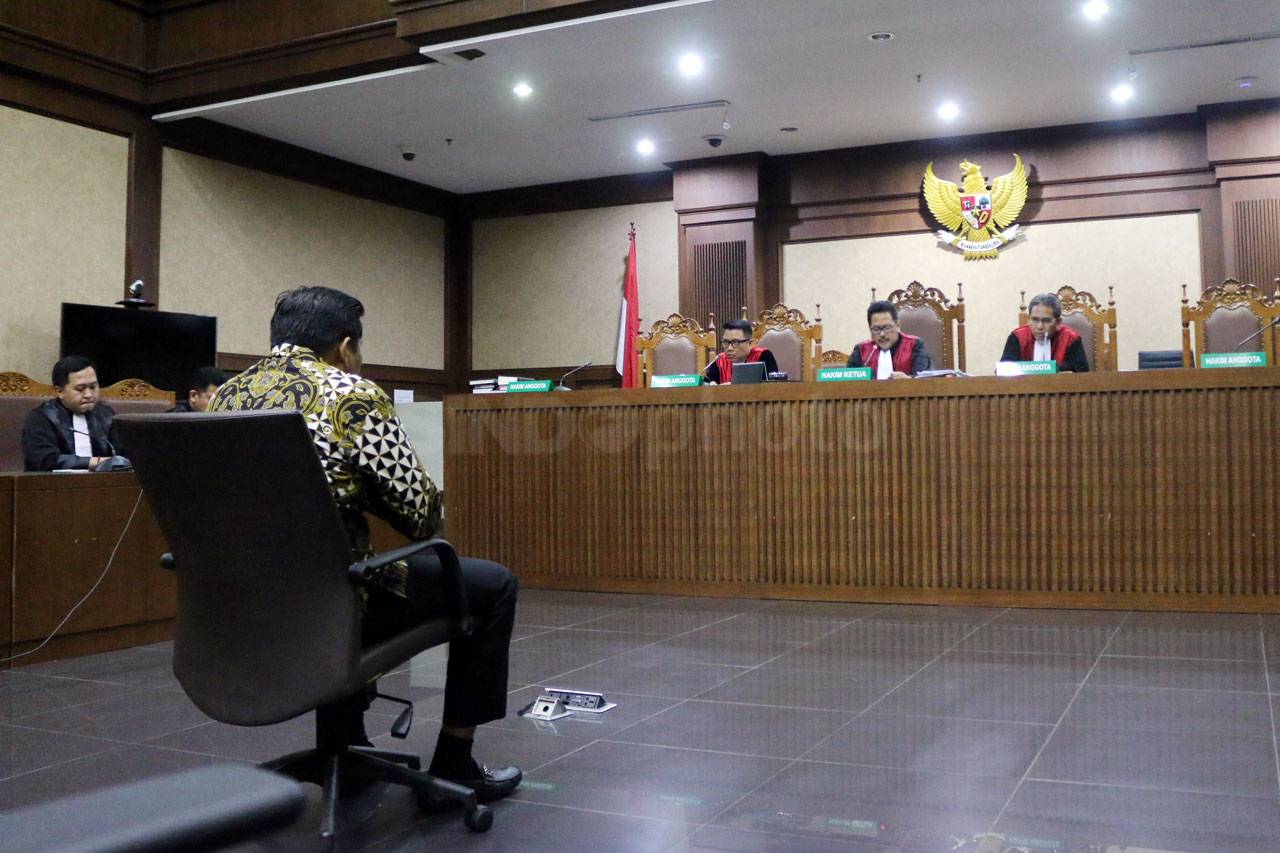 Eks Anggota DPR Bowo...
