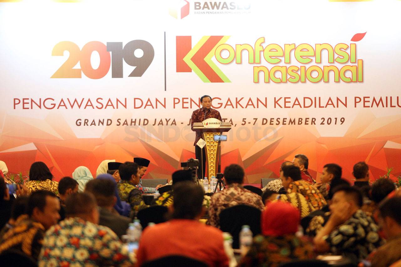 Bawaslu Gelar Konferensi...