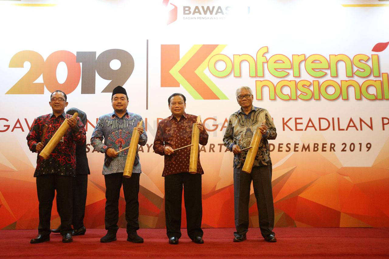 Bawaslu Gelar Konferensi...
