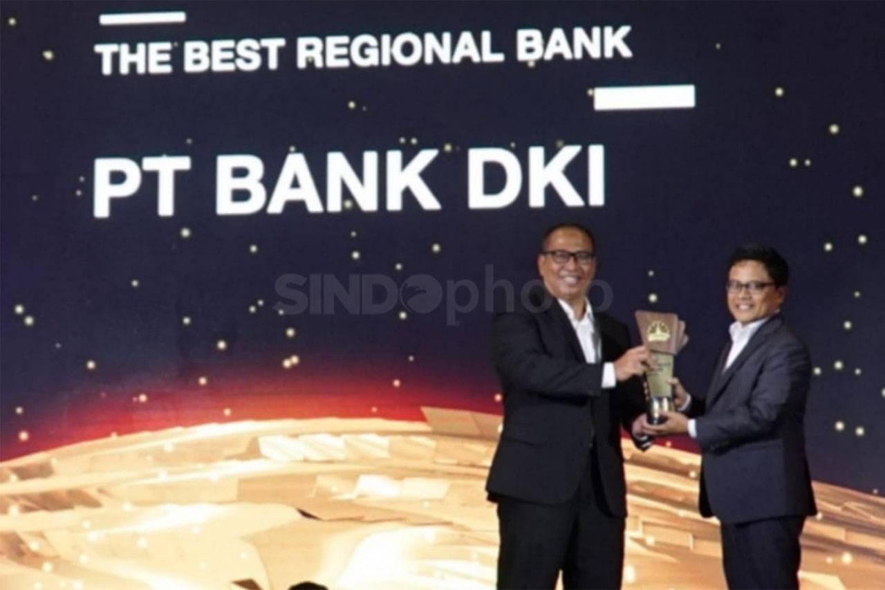 Bank DKI Raih Penghargaan...
