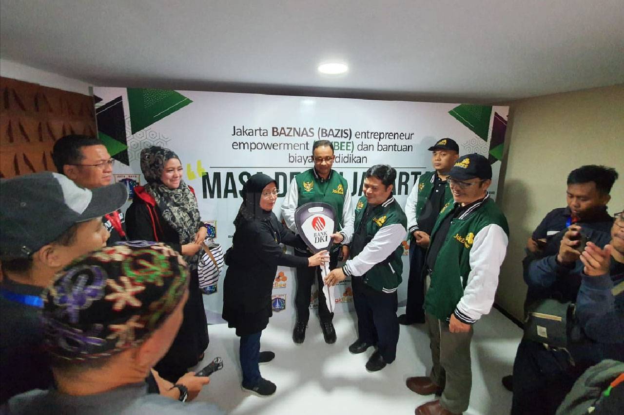 Gubernur DKI Anies Baswedan...