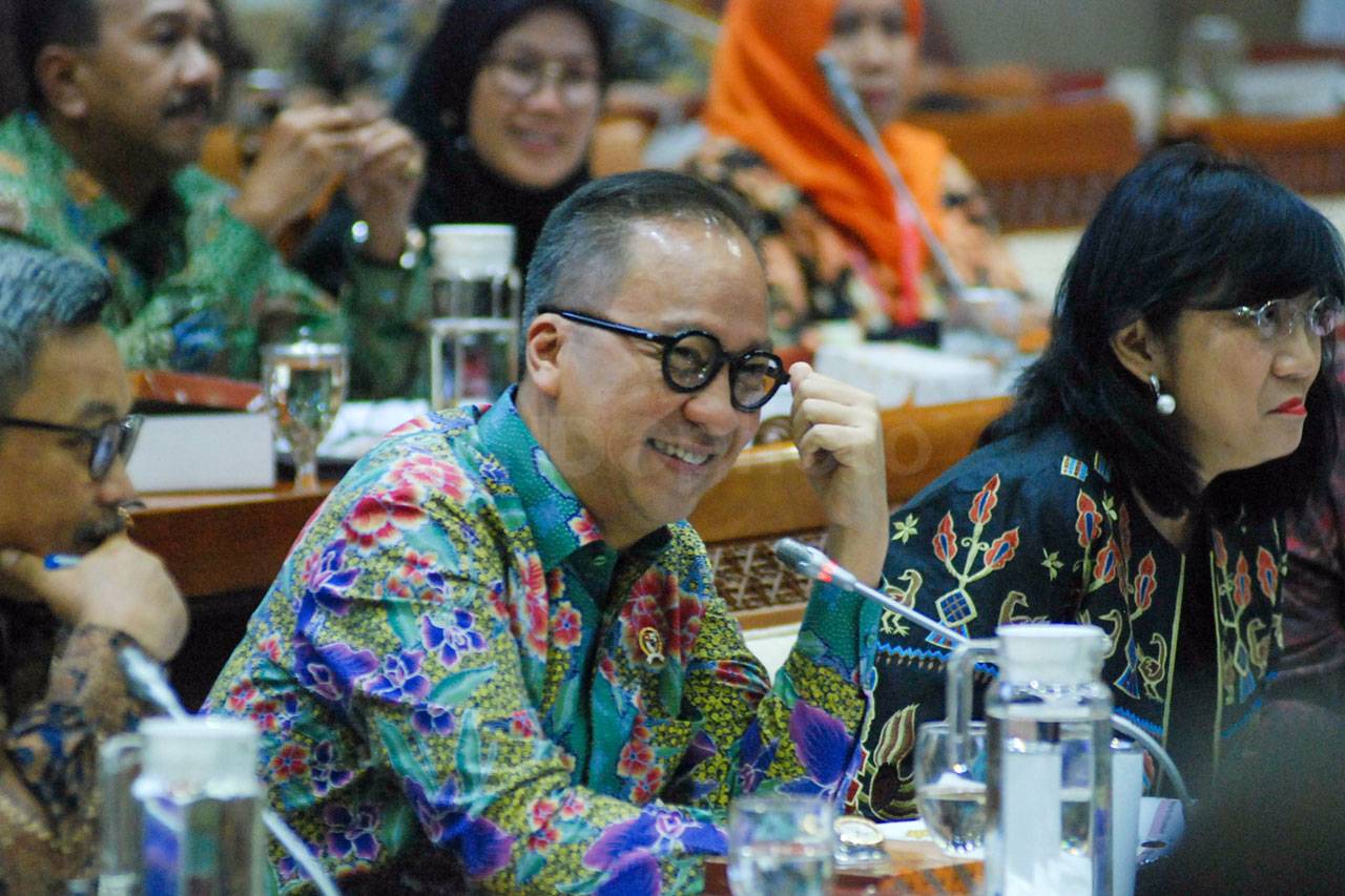 Menperin Agus Gumiwang...