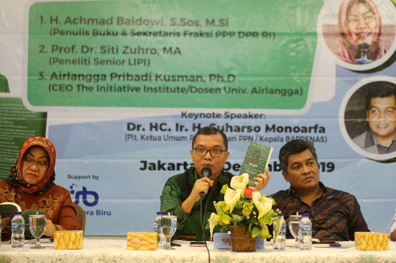 PPP Gelar Bedah Buku...