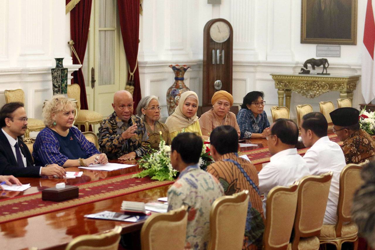 Presiden Jokowi Terima...