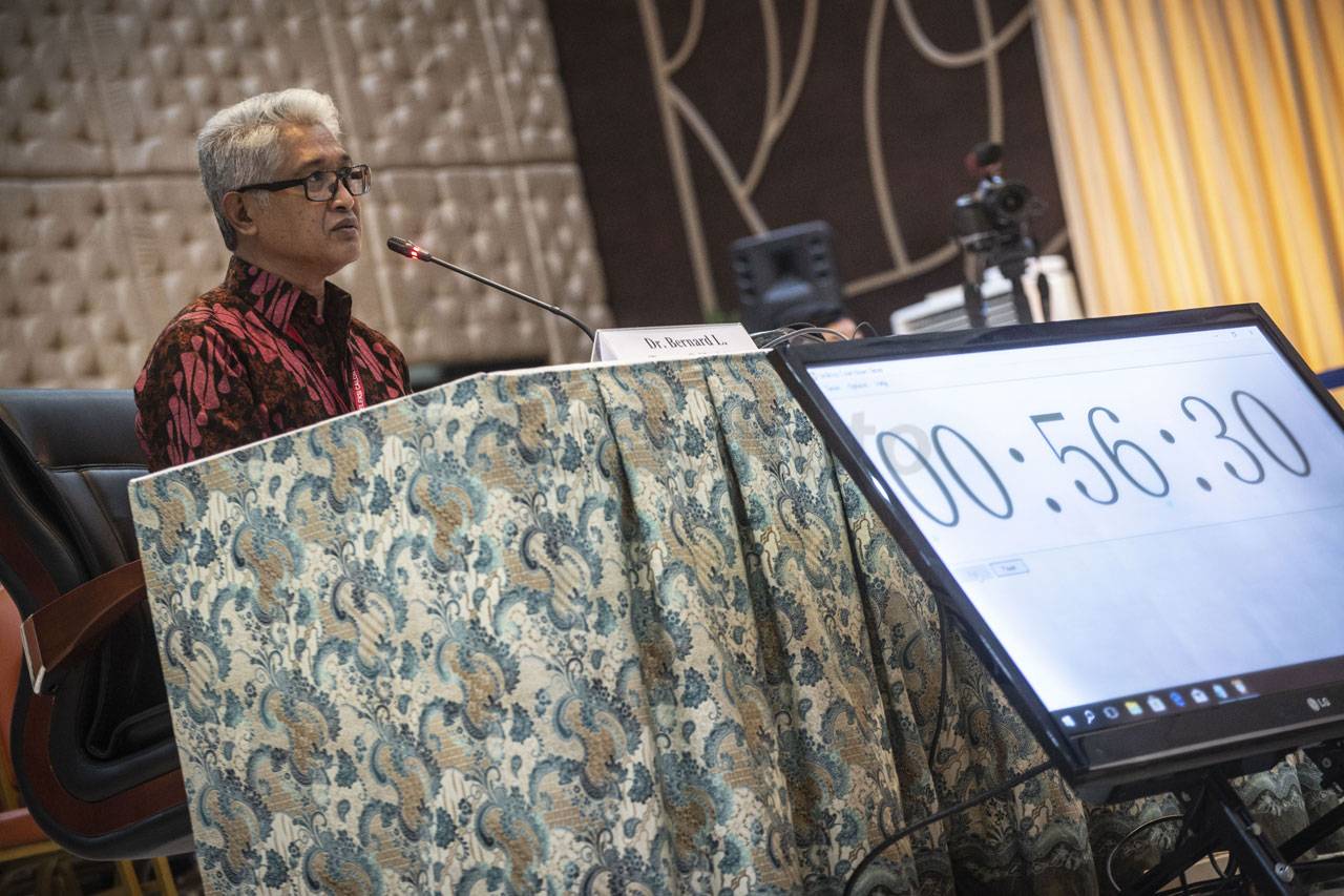 Calon Hakim Konstitusi...