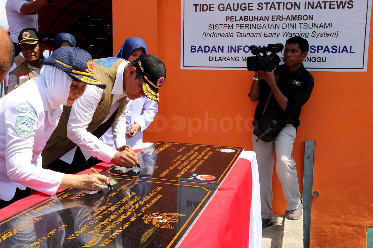 Kepala BNPB Resmikan...