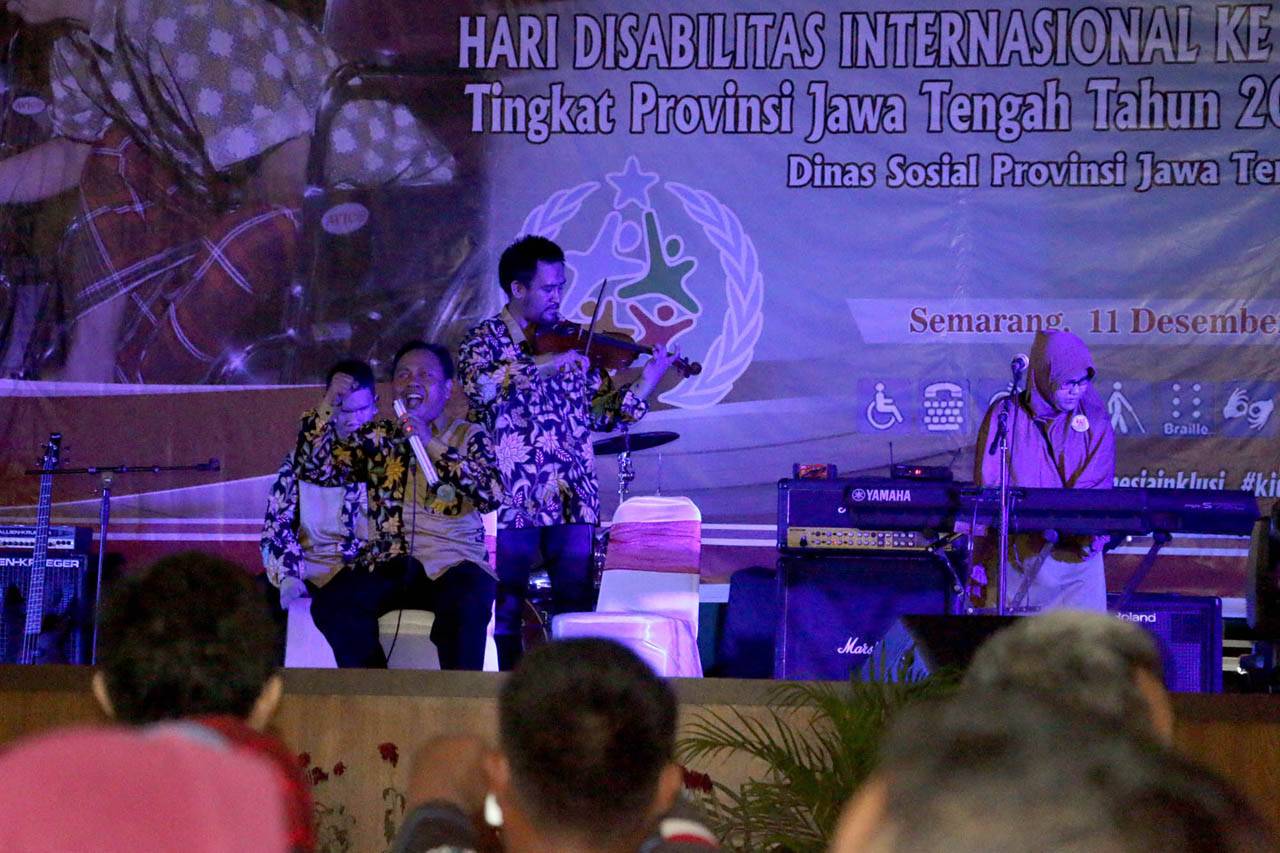 Ganjar Pranowo Semangati...