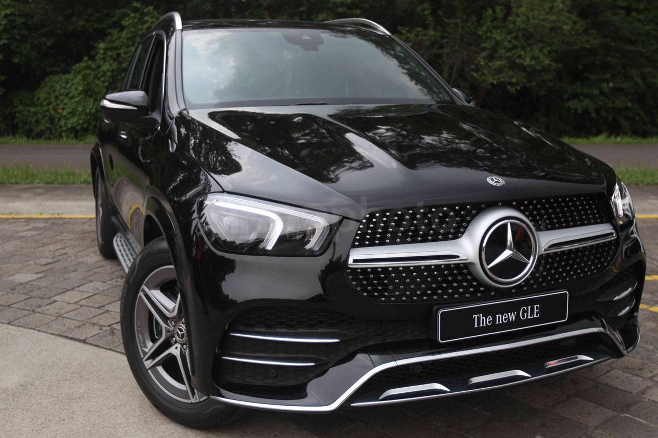 Mercedes-Benz Kenalkan...