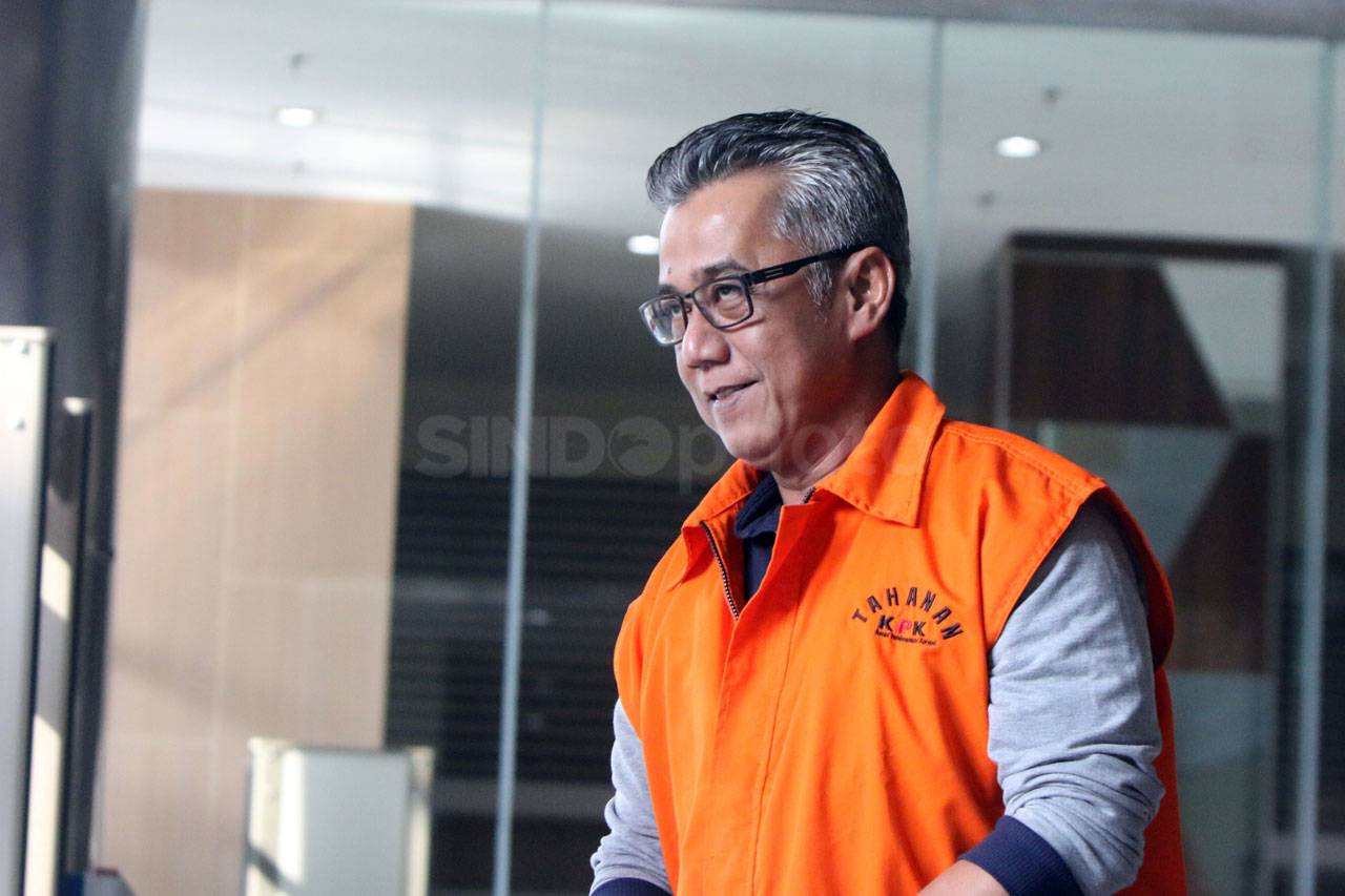 Kasus Suap Bupati Indramayu,...
