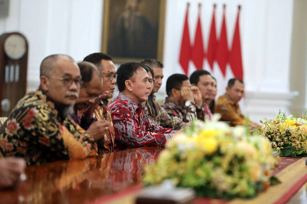 Presiden Jokowi Terima...