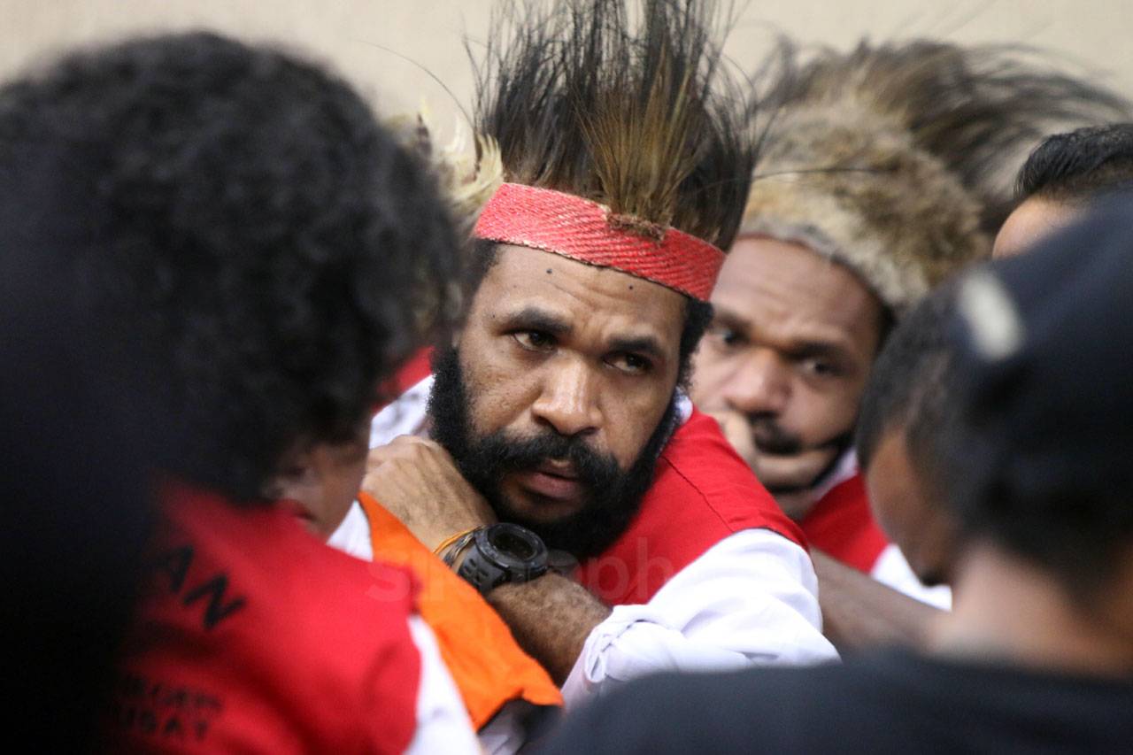 Sidang Dakwaan Pengibar...