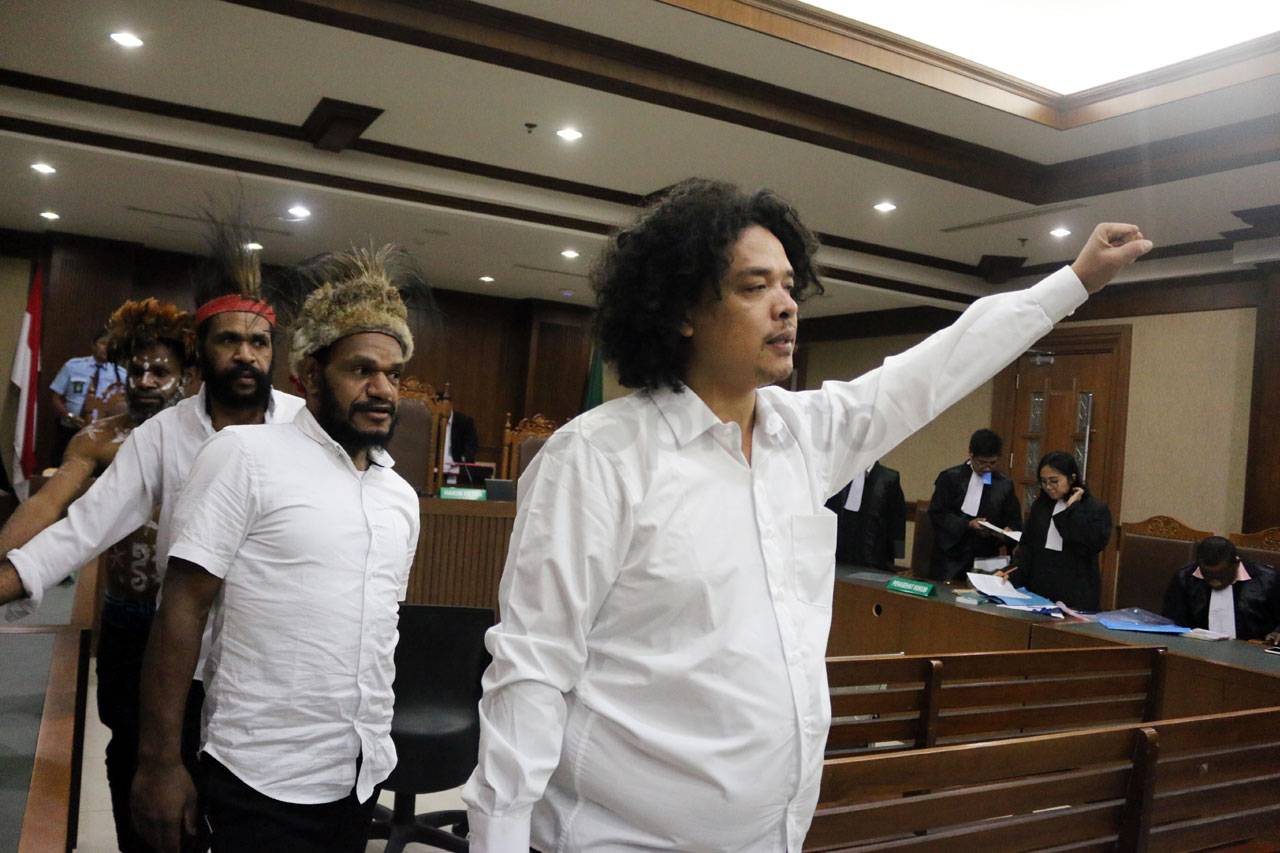 Sidang Dakwaan Pengibar...